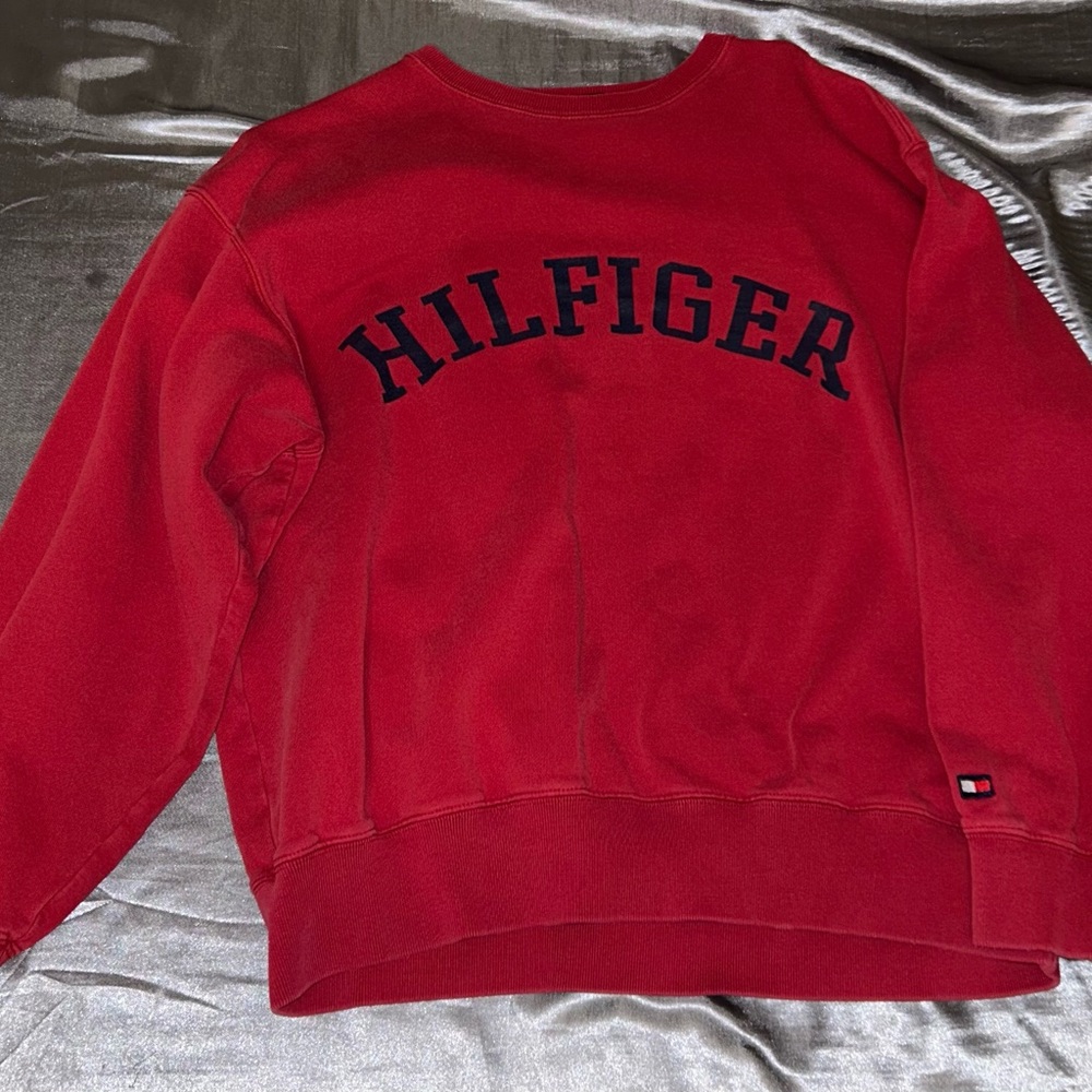 Tommy Hilfiger Red Crewneck